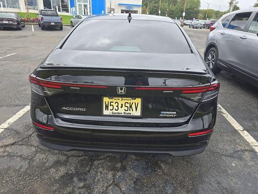 2023 Honda Accord Hybrid Base