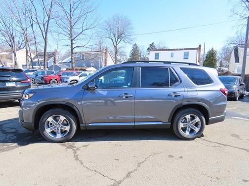 Modern Steel Metallic 2026 Honda Pilot EX-L