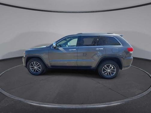 Granite Crystal Metallic Clearcoat 2017 Jeep Grand Cherokee Limited