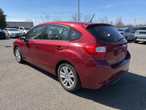 2016 Subaru Impreza 2.0i Premium