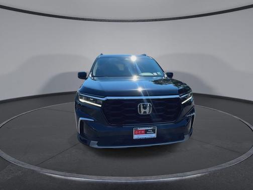 2023 Honda Pilot Touring 8-Passenger