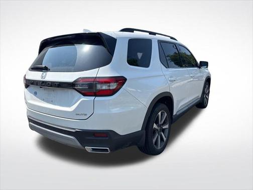2023 Honda Pilot AWD Elite