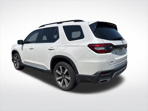 2023 Honda Pilot AWD Elite