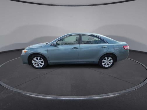 Aloe Green Metallic 2011 Toyota Camry LE