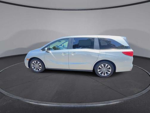 Lunar Silver Metallic 2024 Honda Odyssey EX-L