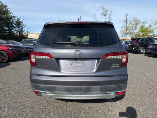 Modern Steel Metallic 2019 Honda Pilot Elite