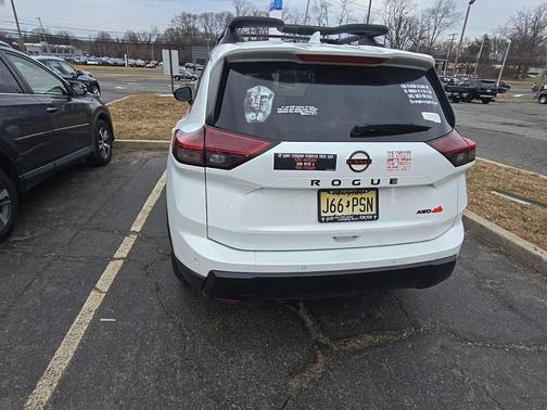 2025 Nissan Rogue Rock Creek