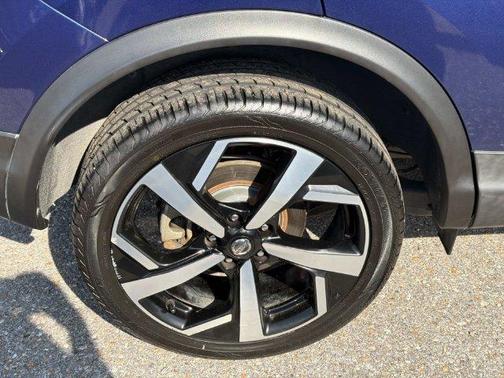 Caspian Blue Metallic 2020 Nissan Rogue Sport SL