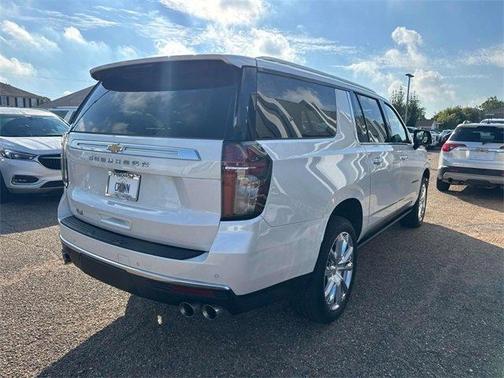 2023 Chevrolet Suburban High Country