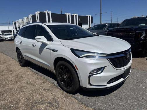 White Frost Tri-Coat 2023 Buick Enclave Essence