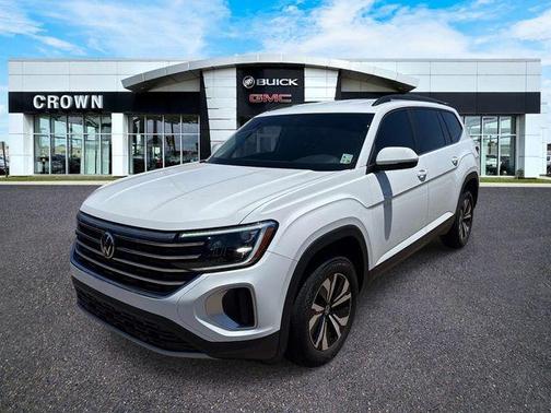Pure White 2024 Volkswagen Atlas 2.0T SE