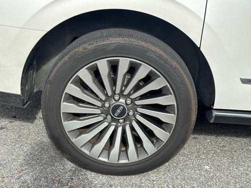 2019 Lincoln Navigator L Reserve