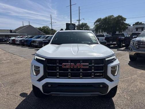 Summit White 2025 GMC Canyon AT4