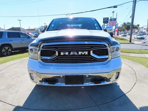 Photo 3 of 30 of 2018 RAM 1500 Longhorn