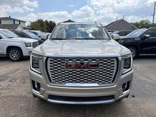 Beige Pearl Metallic 2021 GMC Yukon Denali