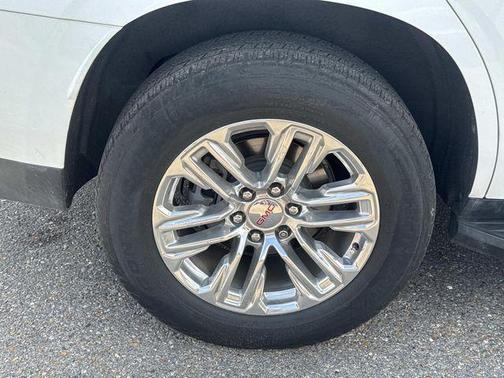 Summit White 2021 GMC Yukon SLT