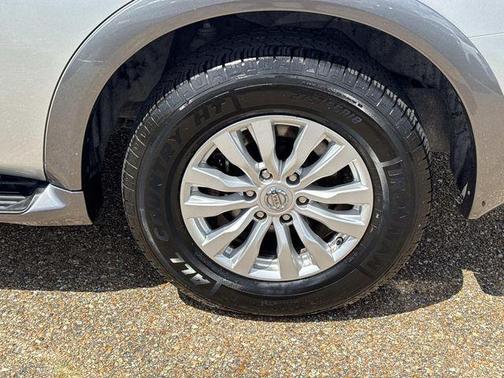 Brilliant Silver Metallic 2019 Nissan Armada SV