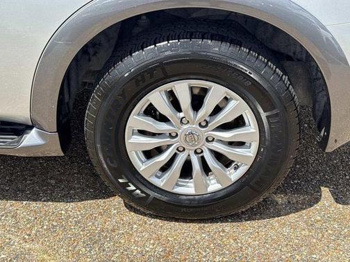 Brilliant Silver Metallic 2019 Nissan Armada SV