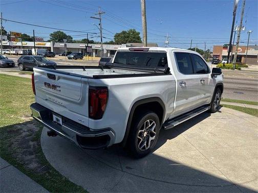 2022 GMC Sierra 1500 SLT