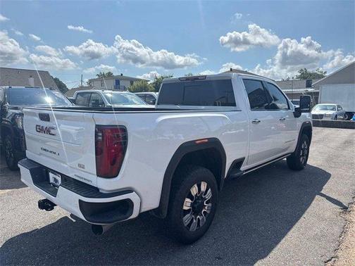 2025 GMC Sierra 2500 Denali