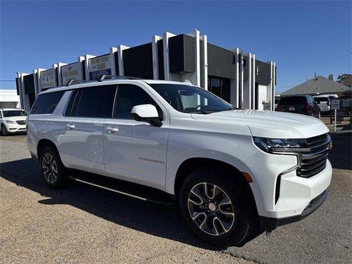 2024 Chevrolet Suburban LT