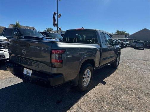 2022 Nissan Frontier S