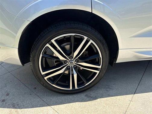 2019 Volvo XC60 T6 R-Design