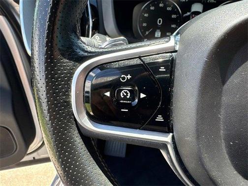 2019 Volvo XC60 T6 R-Design