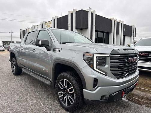 2025 GMC Sierra 1500 AT4