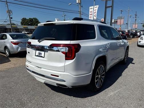 2022 GMC Acadia Denali