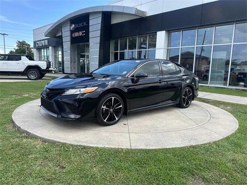 2020 Toyota Camry XSE