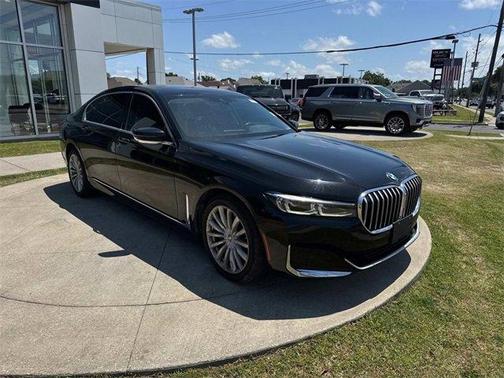 2020 BMW 740 i