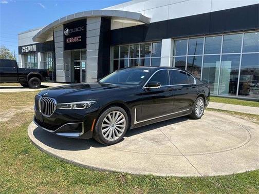 2020 BMW 740 i