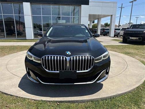 2020 BMW 740 i