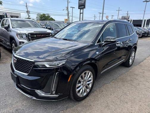 Stellar Black Metallic 2022 Cadillac XT6 Premium Luxury FWD