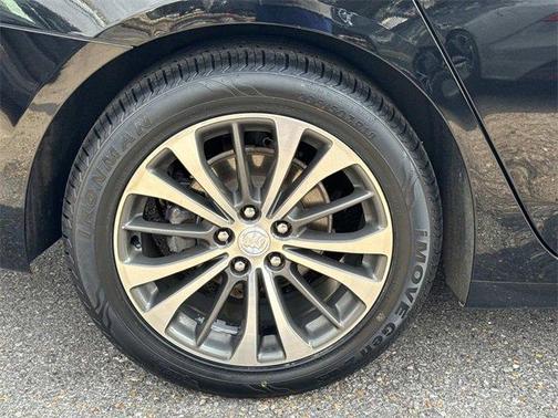 2017 Buick LaCrosse Premium