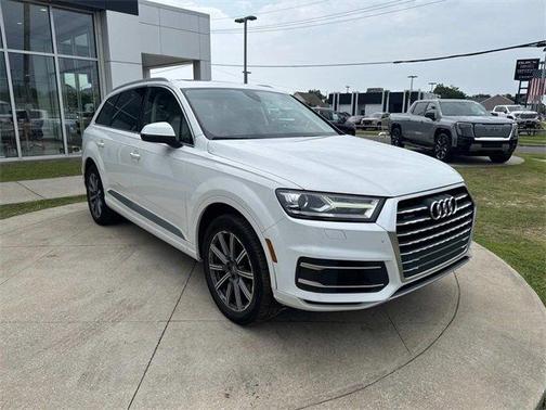2019 Audi Q7 45 Premium