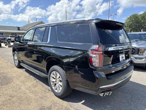 Black 2023 Chevrolet Suburban Premier