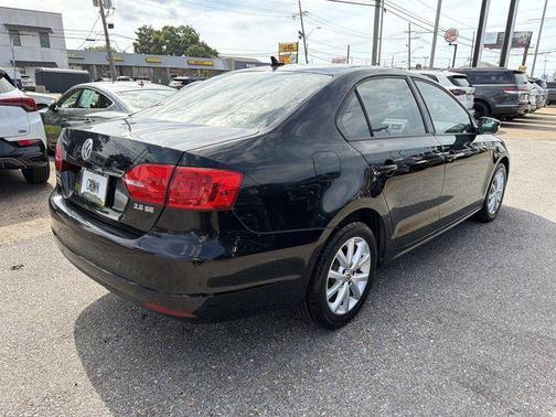 Black 2012 Volkswagen Jetta SE