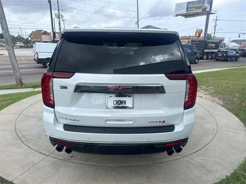 2023 GMC Yukon XL AT4