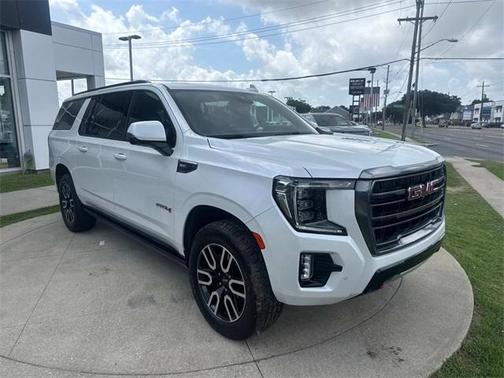 2023 GMC Yukon XL AT4