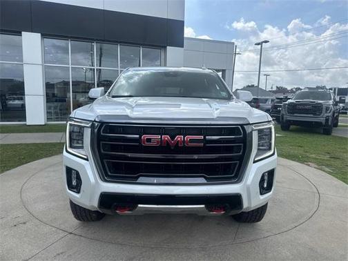 2023 GMC Yukon XL AT4