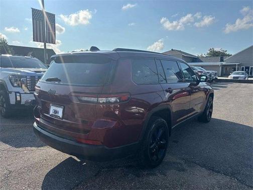 2022 Jeep Grand Cherokee L Laredo