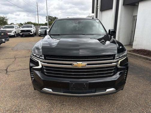 Black 2023 Chevrolet Suburban LT