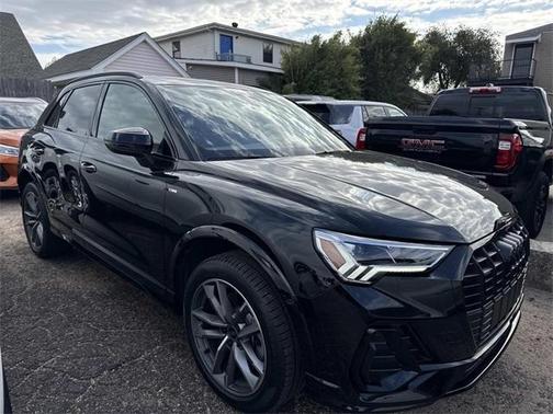 2024 Audi Q3 45 S line Premium