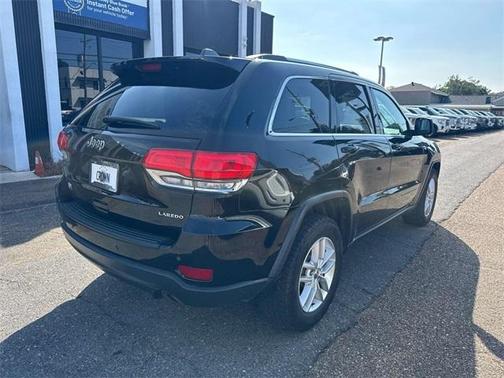 2017 Jeep Grand Cherokee Laredo