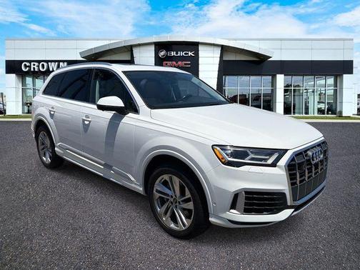 Carrara White 2022 Audi Q7 55 Premium Plus