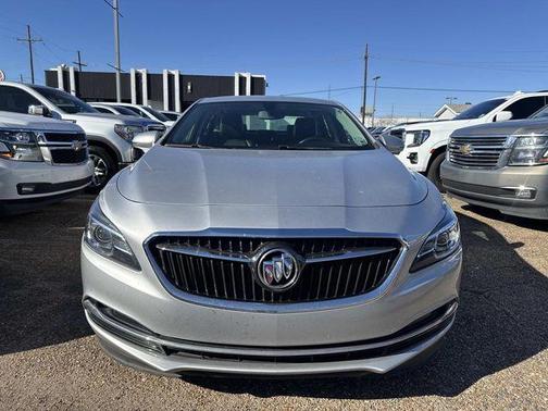 2017 Buick LaCrosse Essence