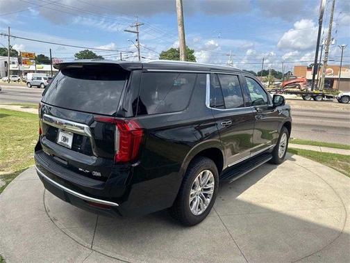 2022 GMC Yukon SLT