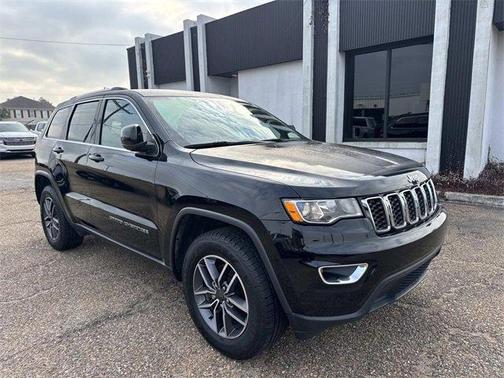 2019 Jeep Grand Cherokee Laredo E